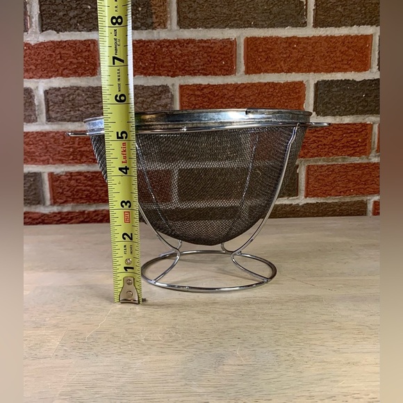 Vintage Metal Steel 7" Wire Handle‎ & Stand Kitchen Colander - Picture 6 of 6